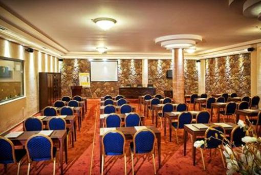фото отеля Kaimak Inn