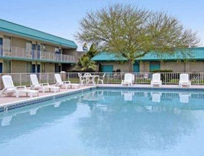 фото отеля Americas Best Value Inn Port Lavaca