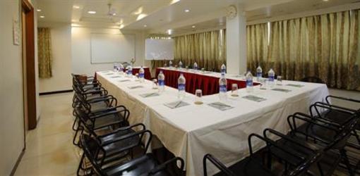 фото отеля Hotel Suyash Deluxe