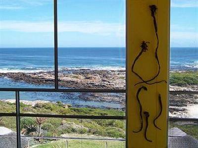 фото отеля Crayfish Lodge Sea & Country Guest House Gansbaai