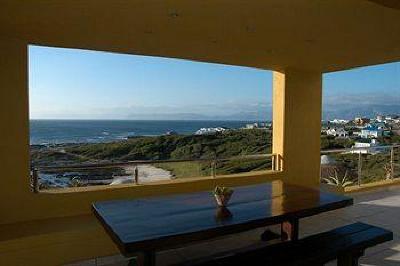 фото отеля Crayfish Lodge Sea & Country Guest House Gansbaai