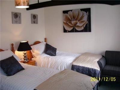 фото отеля The Crown Inn Pub & B&B Wentnor