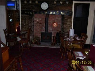 фото отеля The Crown Inn Pub & B&B Wentnor
