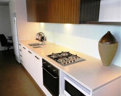 фото отеля 1 Bedroom Waterfront Apartment Darwin