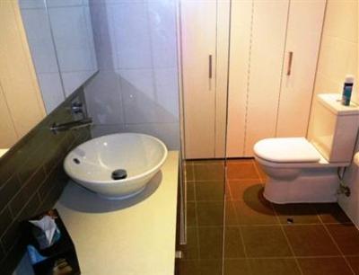 фото отеля 1 Bedroom Waterfront Apartment Darwin