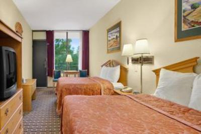 фото отеля Travelodge Valdosta