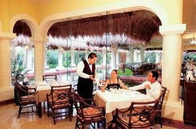 фото отеля Grand Palladium White Sand Resort & Spa