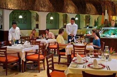 фото отеля Grand Palladium White Sand Resort & Spa