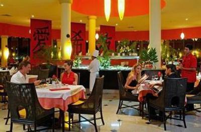 фото отеля Grand Palladium White Sand Resort & Spa