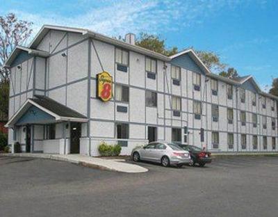 фото отеля Super 8 Suffolk Tidewater