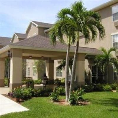 фото отеля Crestwood Suites Fort Myers