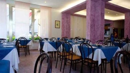 фото отеля Hotel Montebello Riccione