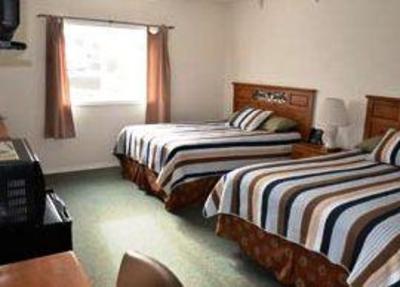 фото отеля Stka's Eagle Bay Inn