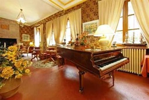 фото отеля Relais Saint Roch Hotel Saint-Alban-sur-Limagnole