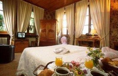 фото отеля Relais Saint Roch Hotel Saint-Alban-sur-Limagnole