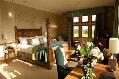 фото отеля South Lodge Hotel Lower Beeding Horsham (England)