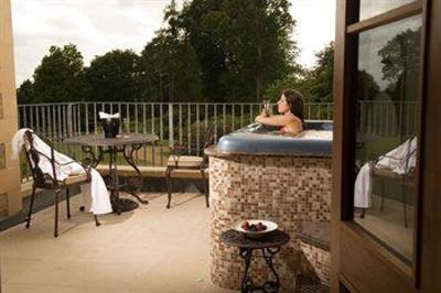 фото отеля South Lodge Hotel Lower Beeding Horsham (England)