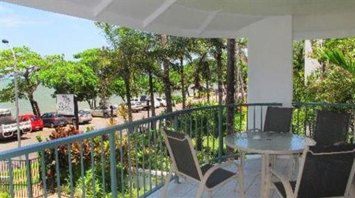 фото отеля Beachfront Apartments on Trinity Beach