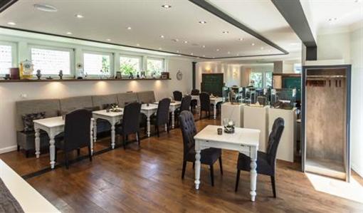 фото отеля Hotel Fliegendes Klassenzimmer