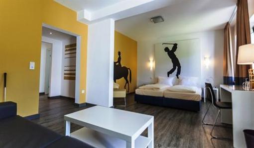 фото отеля Hotel Fliegendes Klassenzimmer