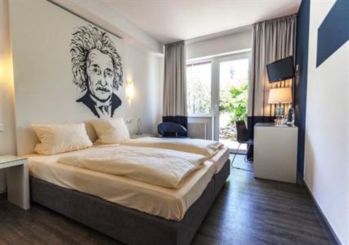 фото отеля Hotel Fliegendes Klassenzimmer
