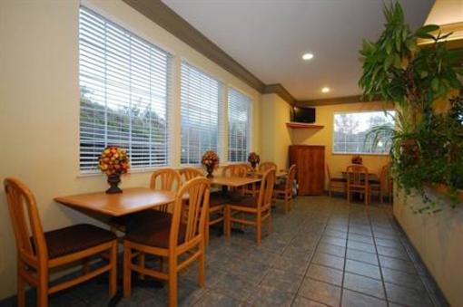фото отеля BEST WESTERN Willits Inn