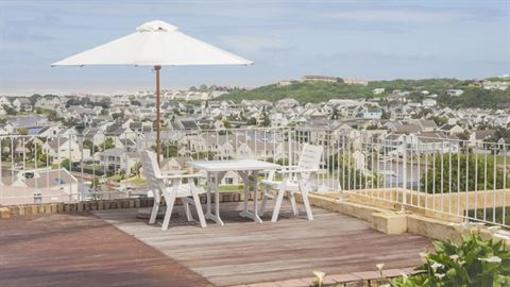 фото отеля The Lookout Guest House