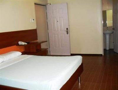 фото отеля Andy Hotel Mandaue City