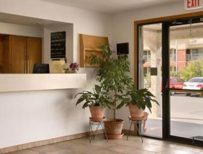 фото отеля Travelodge Yuma 4th Ave