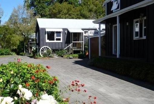 фото отеля Sportmans Lodge