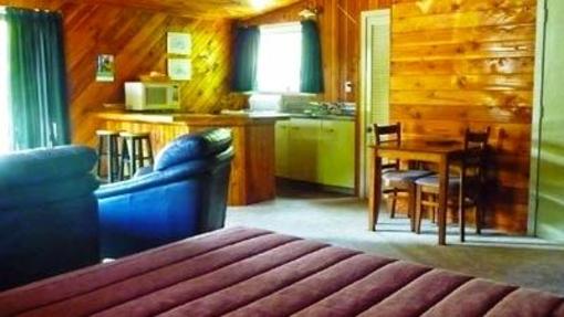 фото отеля Sportmans Lodge