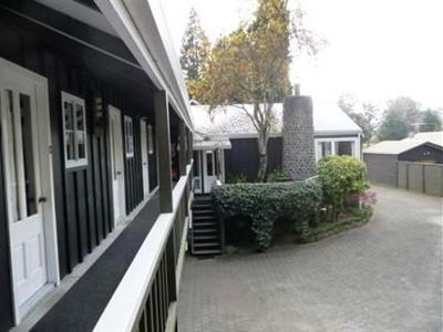 фото отеля Sportmans Lodge