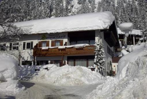 фото отеля Gästehaus Sonnenzeit Reit im Winkl