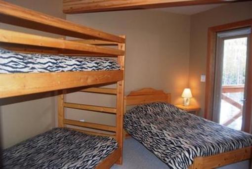 фото отеля Keremeos Creek Crossing by Apex Accommodations