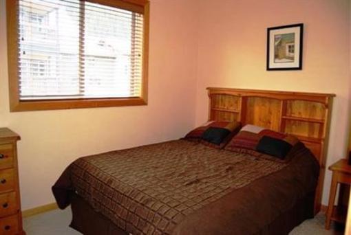 фото отеля Keremeos Creek Crossing by Apex Accommodations