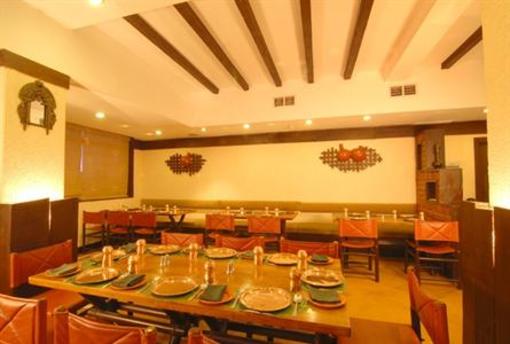 фото отеля Hotel Chanakya Patna