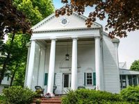 Anne's White Columns Inn