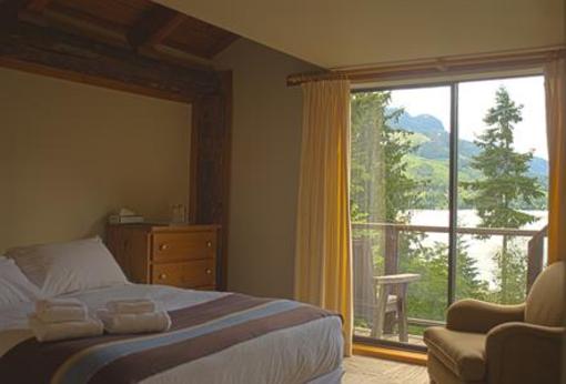 фото отеля Strathcona Park Lodge Campbell River