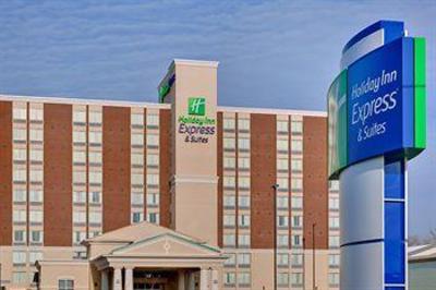 фото отеля Holiday Inn Express Hotel & Suites Chatham South