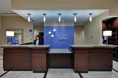 фото отеля Holiday Inn Express Hotel & Suites Chatham South