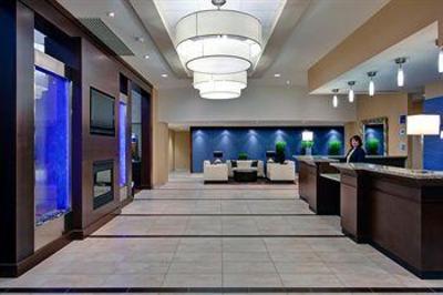 фото отеля Holiday Inn Express Hotel & Suites Chatham South