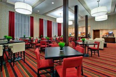 фото отеля Holiday Inn Express Hotel & Suites Chatham South