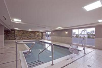 фото отеля Holiday Inn Express Hotel & Suites Chatham South