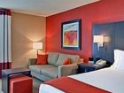 фото отеля Holiday Inn Express Hotel & Suites Chatham South