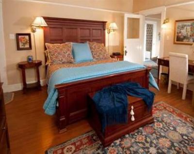 фото отеля The Cotton Palace Bed and Breakfast