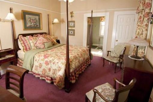 фото отеля The Cotton Palace Bed and Breakfast