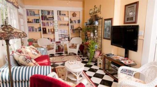фото отеля The Cotton Palace Bed and Breakfast