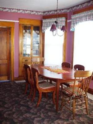 фото отеля Iris Inn Bed & Breakfast Ashland (Oregon)