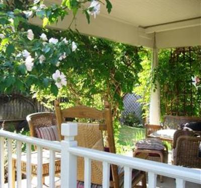 фото отеля Iris Inn Bed & Breakfast Ashland (Oregon)