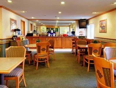 фото отеля Baymont Inn & Suites Fort Smith
